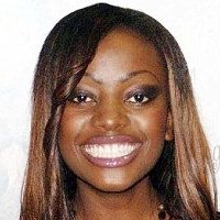 Makosi Musambasi Nøgen
