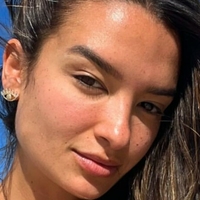 Mari Araripe Nøgen