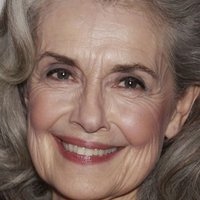Mary Beth Peil Nøgen