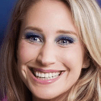 Maude Garrett Nøgen