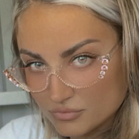 Maya Kereliuk Nøgen