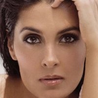 Mayrin Villanueva Nøgen