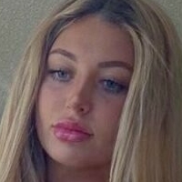 meakelena Nøgen