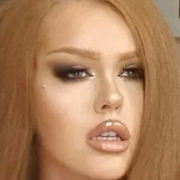 Megan Carys Gomer Nøgen