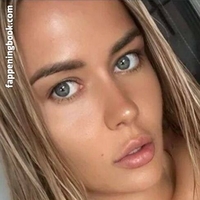 Megan Deseaver Nøgen