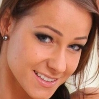 Melisa Mendini Nøgen