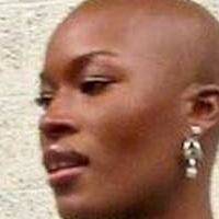 Memu Conteh Nøgen