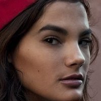 Mercedes Maxwell Nøgen