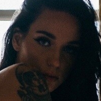 Meredith Devine Nøgen