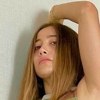 Merve Elmas Nøgen