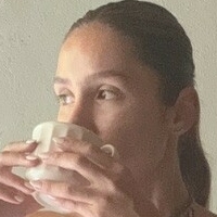 Mia Arango Nøgen