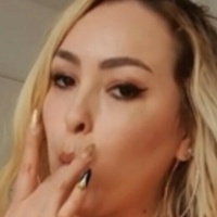 Mia Belly Nøgen