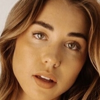 Mia Beyer Nøgen