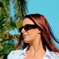 Mia G Nøgen