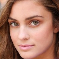 Mia Hulen Nøgen