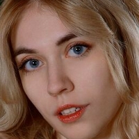 Mia Muse Nøgen
