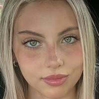 Mia Smith Nøgen
