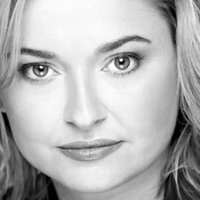 Michelle McClatchy Nøgen