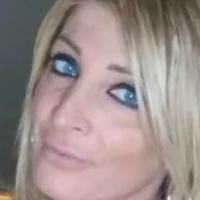 Mikela Lattanzi Nøgen