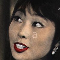 Miko Mayama Nøgen