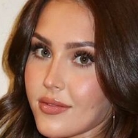 Miley Reynolds Nøgen