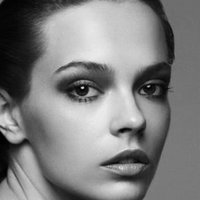 Mina Cvetkovic Nøgen