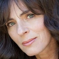 Mira Furlan Nøgen
