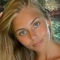 Mishel Gerzig Nøgen