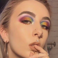 Modelmissbee Nøgen