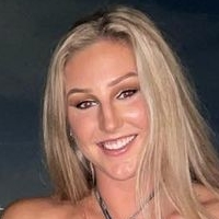 Molly Caudery Nøgen