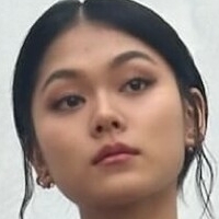 Momona Tamada Nøgen