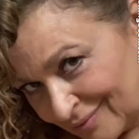 Nadia Sawalha Nøgen