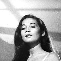 Nancy Kwan Nøgen