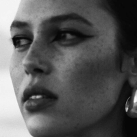Naomi Stevens Nøgen