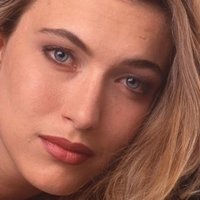 Natacha Lindinger Nøgen