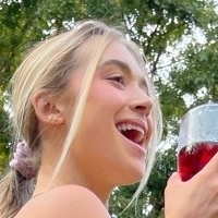 Natalie Decker Nøgen