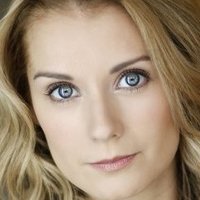 Natalie Lisinska Nøgen