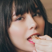 Nath Ayumi Nøgen