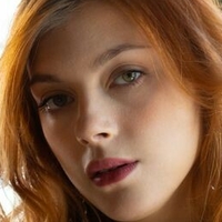 Naty Evans Nøgen
