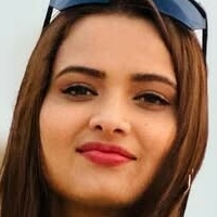 Neelam Giri Nøgen