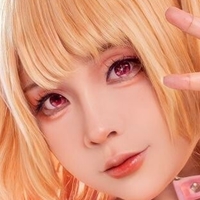 Neko Momo Nøgen