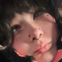Neko Naomie Nøgen
