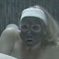 Nela Lucic Nøgen