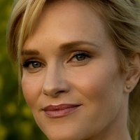 Nicholle Tom Nøgen