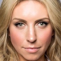 Nicole Gibson Nøgen