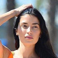 Nicole Williams Nøgen