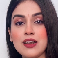 Nidhi Chaudhary Nøgen