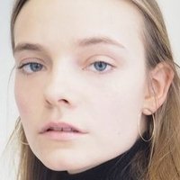 Nimue Smit Nøgen