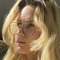 Nina Romane Nøgen