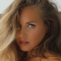 Nora Seguro Nøgen